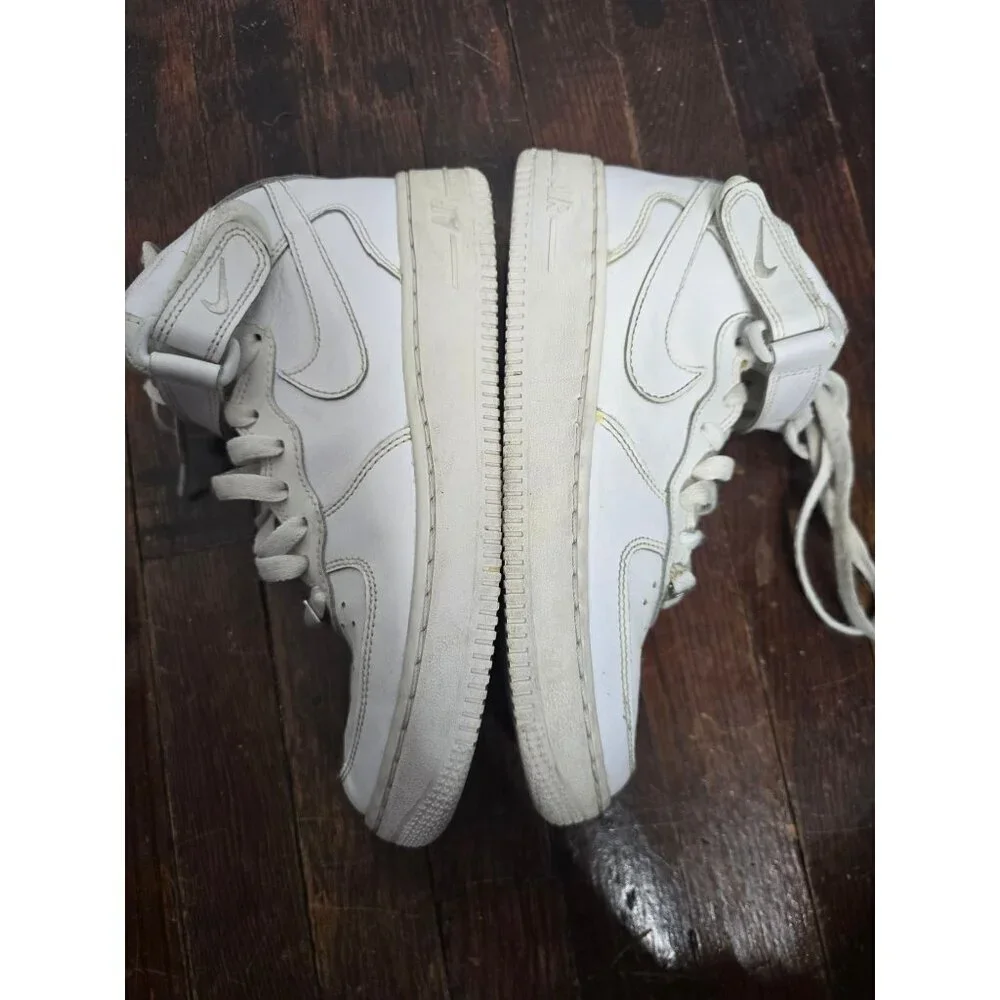 Nike Air Force 1 Mid Triple White Sneakers